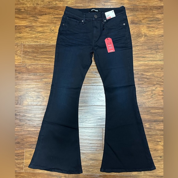 ✨Express MidRise Stretch Supersoft Bell Flare Jean NWT - Picture 1 of 12